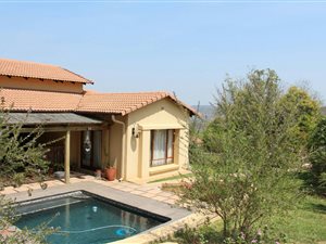 4 Bed House in Wild Fig Estate