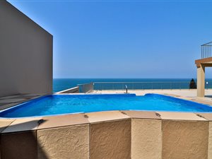 5 Bed House in Salt Rock