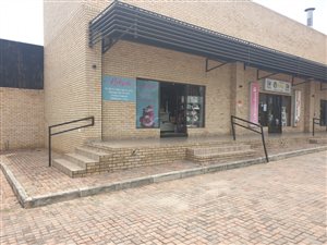 Commercial space in Parys