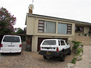 5 Bed House in The Links