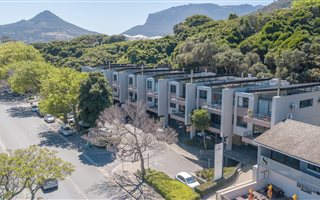 2 Bedroom Apartment in Scott Estate