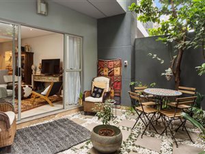 2 Bed Townhouse in Melrose North