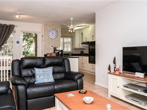 3 Bed Apartment in Willard Beach