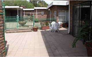 4 Bedroom House in Die Heuwel