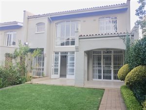 3 Bed Townhouse in Country Life Park