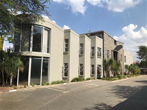 982 m² Office Space in Broadacres