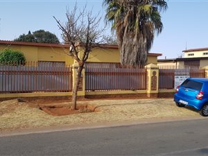 5 Bed House in Leondale