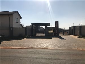 3 Bed House in Pomona