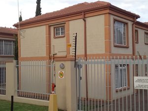 2 Bed Townhouse in Potchefstroom Central