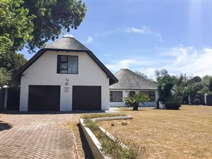 4 Bed House in St Francis Bay