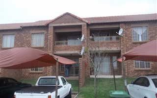 2 Bedroom Simplex in Karen Park