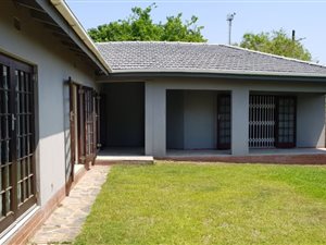 4 Bed House in Manors