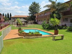 2 Bed Townhouse in Verwoerdpark