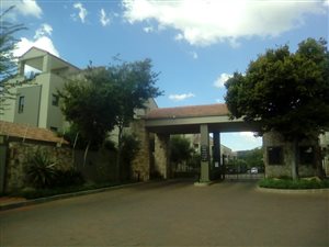 1 Bed Apartment in Paulshof
