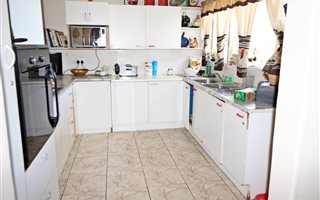 4 Bedroom House in Willow Park