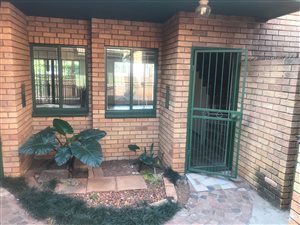 3 Bed Duplex in Garsfontein