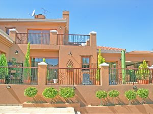 4 Bed House in The Gardens