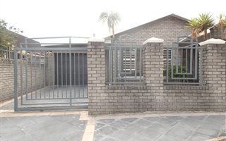 3 Bedroom House in Crawford