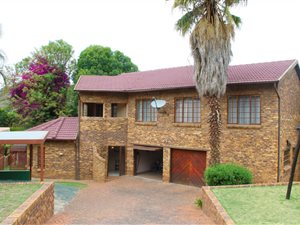4 Bed House in Alan Manor