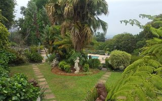 5 Bedroom House in Blackridge