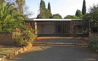 4 Bedroom House in Clayville