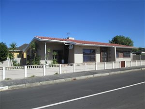 4 Bed House in Goodwood Estate