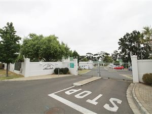 2 Bed Townhouse in Goedemoed