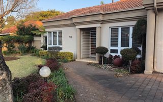 3 Bedroom House in Die Hoewes