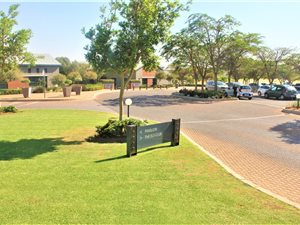 865 m² Land available in Copperleaf Golf and Country Estate