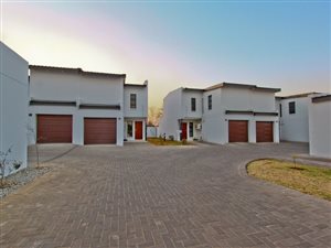 3 Bed Townhouse in Rynfield