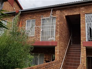2 Bed Flat in La Montagne