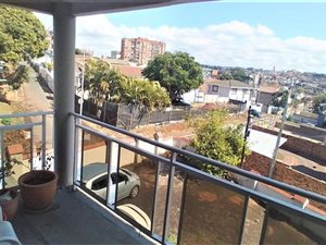 11 Bed House in Sydenham