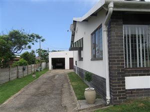 3 Bed House in Park Rynie