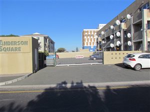 2 Bed Flat in Goodwood