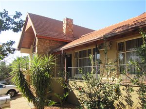 5 Bed House in Val de Grace