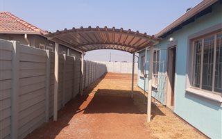 3 Bedroom House in Sky City