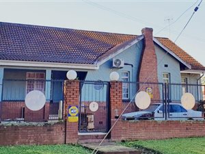 3 Bed House in Prestbury