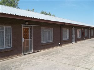 2 Bed Apartment in Lennoxton