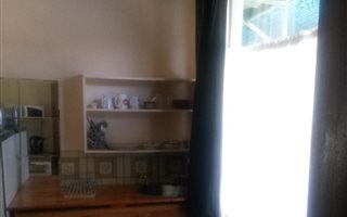 1 Bedroom Garden Cottage in Strand Central
