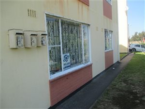 2 Bedroom House in Woodhurst