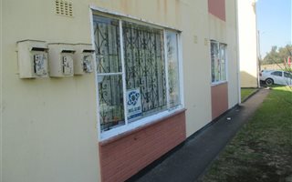 2 Bedroom House in Woodhurst
