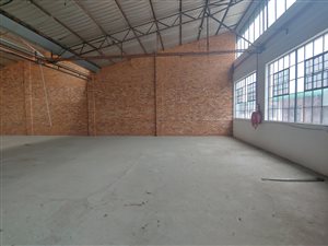 500 m² Industrial space in Tulisa Park