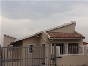 3 Bed House in Risecliff
