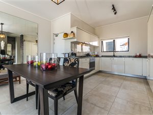 2 Bed Apartment in Waterfall Estate