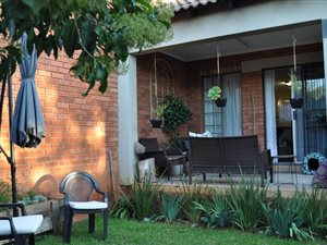 2 Bed Townhouse in Mooikloof Equestrian Estate