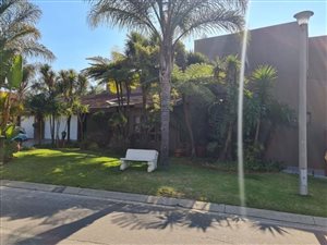 4 Bed Townhouse in Blue Gill