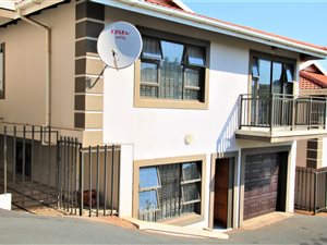 3 Bed Duplex in La Mercy