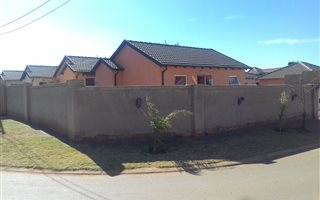 2 Bedroom House in Bram Fisherville