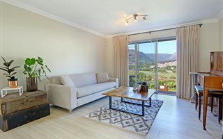 2 Bedroom Apartment in Hout Bay and surrounds