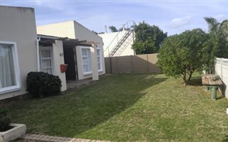 3 Bedroom House in Sandbaai